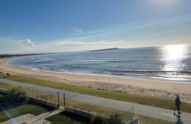 Waves @ Warilla Beach