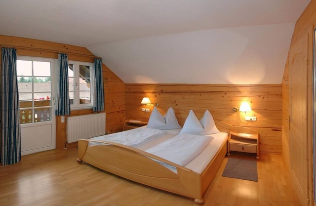 "Weißenbach" - App./3 bedrooms/shower, WC - Gästehaus Hartweger
