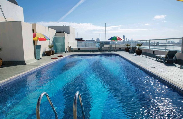 Wescott Plaza Hotel Apartment