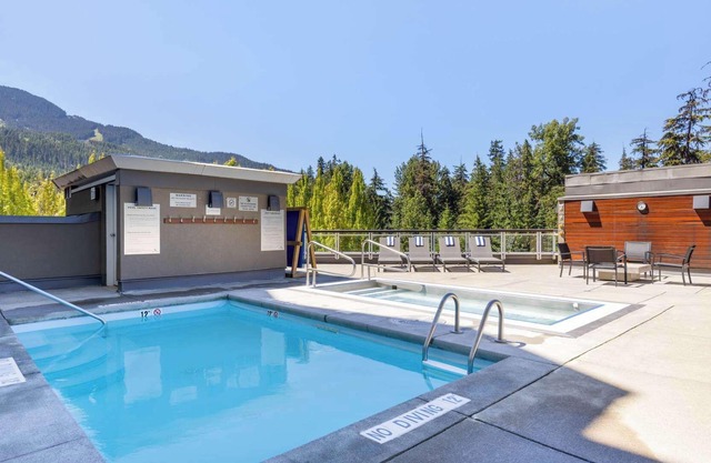 Whistler - Le Chamois - 1 Bedroom #402