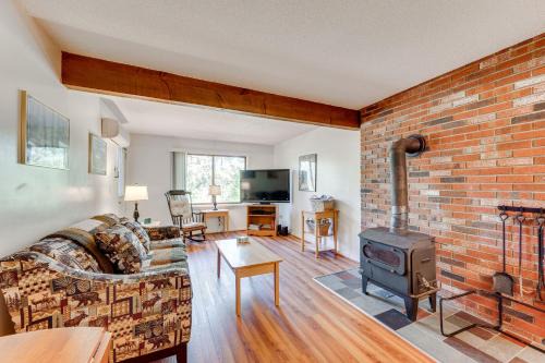 White Mtn Adventure Base! Cozy Bartlett Condo