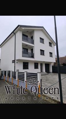 White Quenn Apartments
