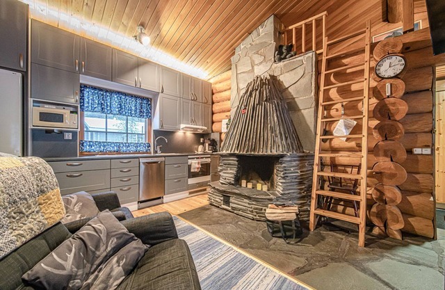Wildwood Escape - authentic Lappland & Levi