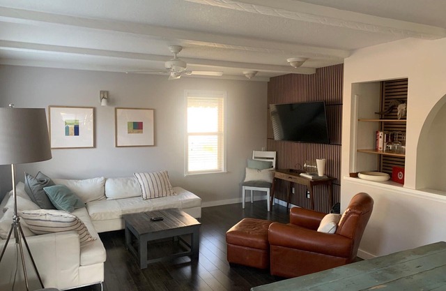 Windermere Lake House 3 bedroom, 2 full bath (Golf, Bike, beach, play)