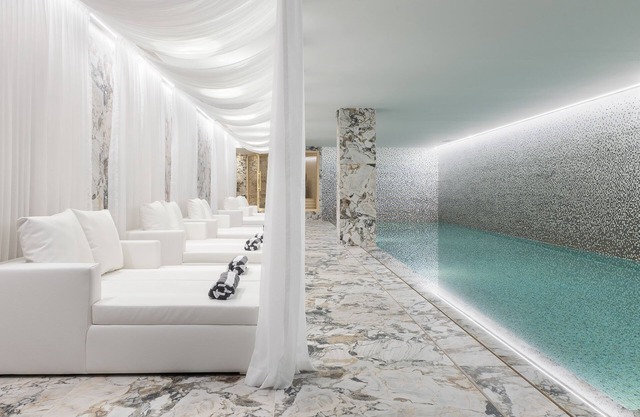 Wine & Books Porto Hotel - Small Luxury Hotels of the World