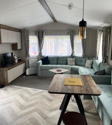 Wiseman Bridge Caravan Retreat- Minutes to Beach