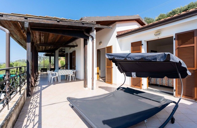 Wonderful private villa for 4 people with WIFI, TV, terrace and pets allowed
