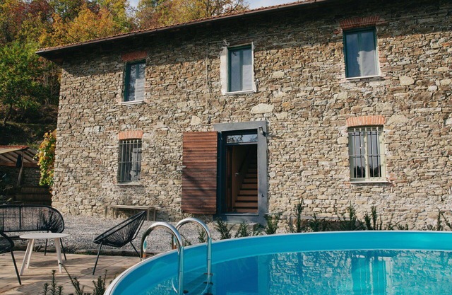 Wonderful private villa for 6 guests with WIFI, private pool, patio and panoramic view