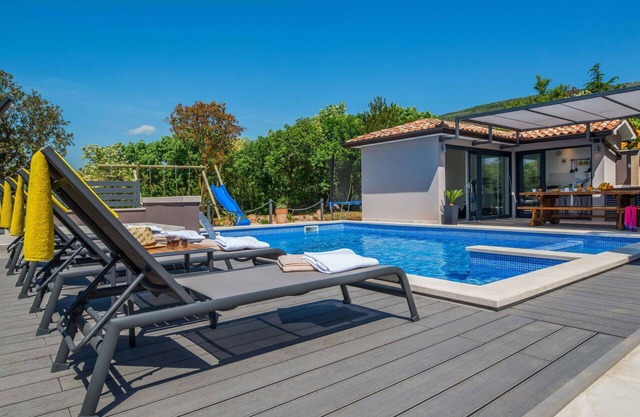 Wonderful private villa with WIFI, private pool, hot tub, A/C, TV, terrace and panoramic view