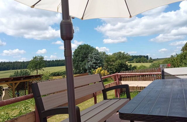 Wonderful private villa with WIFI, private pool, TV, terrace, pets allowed and panoramic view