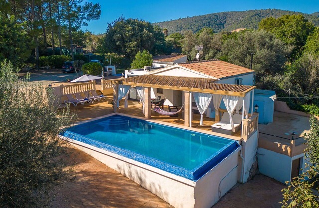 Wonderful private villa for 4 guests with private pool, A/C, WIFI, TV, patio and panoramic view