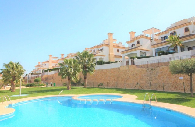 Wonderful villa for 6 people with A/C, pool, WIFI, TV, patio and panoramic view