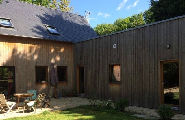 Wooden house on the edge of Rance