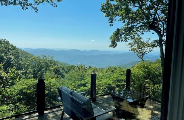 Wren Time, Wintergreen Mountain Retreat with Hot Tub