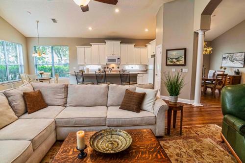 You're On Island Time in this 4 BR in Quiet Neighb
