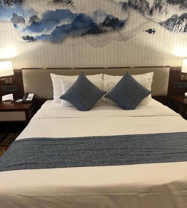 YueBinGeHotel