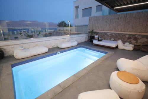 Z Lotus Garden בריכה מחוממת