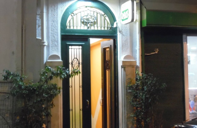 Zeus Hostel