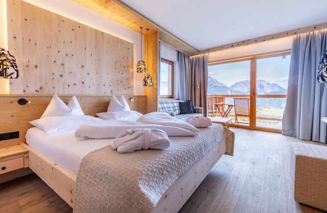 "Zirbe Weitblick Superior" - double room, shower, WC (from 7 nights) - Nature and wellness hotel
