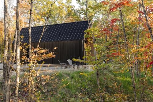 Saint-Aime-du-Lac-des-Iles Ski Chalet | Ô Lac des Îles - Éco Refuges