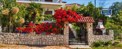 Siviri Apartment | Μυρτιές-Mirties