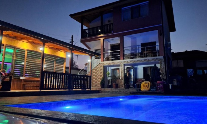 Dalgopo House | Запряновата къща