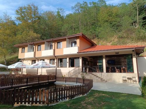 Smolyan Resort | Комплекс Кантона