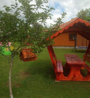 Huklyvyi House | Котедж "Затишний відпочинок"