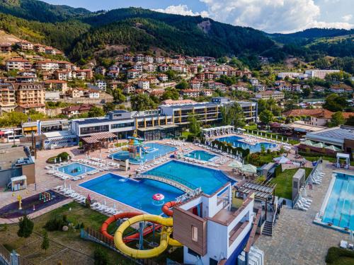 Devin Hotel | Парк Хотел Модър