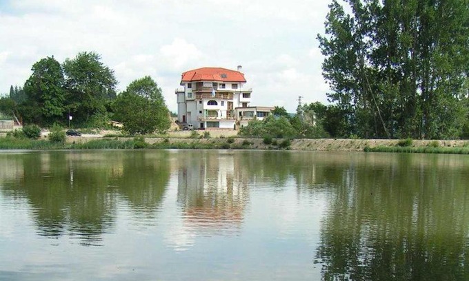 Smolyan Hotel | Семеен хотел Кристал