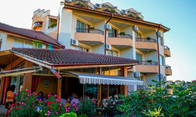 Kranevo Hotel | Семеен Хотел "Sirena"