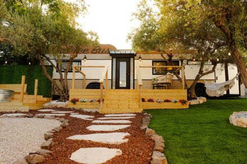 Migdal House | צימרבוס כנרת Galilee Bus