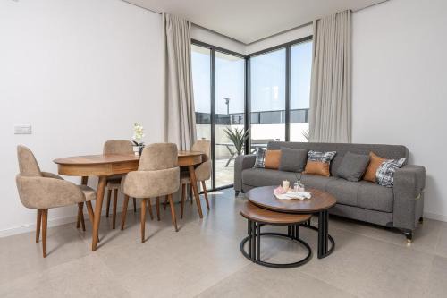 Yavne'el Apartment | רוי סוויטות בוטיק - סוויטה עם בריכה פרטית וסוויטה עם ג'קוזי פרטי