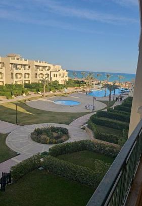 Ain Sokhna Ski Chalet | شاليه بقرية لاسيرينا بالم بيتش - العين السخنة