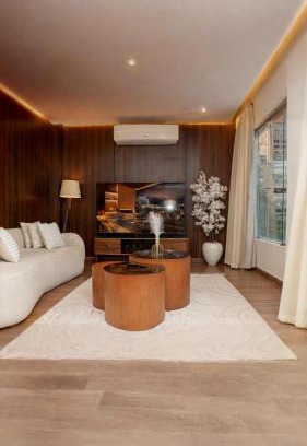 Oula Apartment | شقة فندقية اطلالة عالنيل بالكامل في قلب القاهرة بجوار الفورسيزون