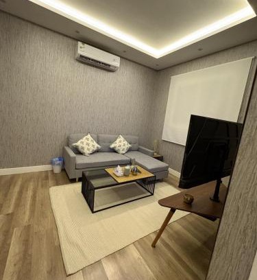 Riyadh Apartment | غرفة وصالة فندقية حي حطين
