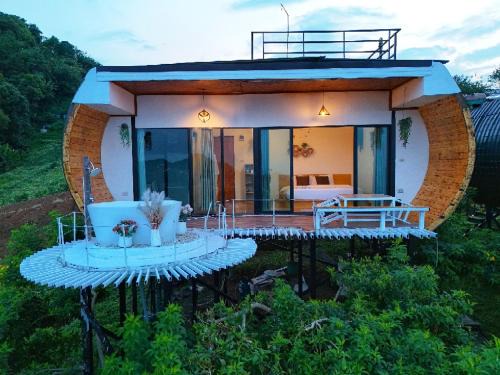 Mae Rim House | ดอกฟ้า ม่อนแจ่ม