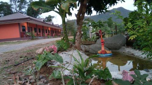 Chiang Khan Hostel | ปันสุขรีสอร์ท