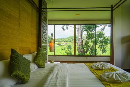 Khanong Phra Hotel | โรงแรมวิลลา พาราดี