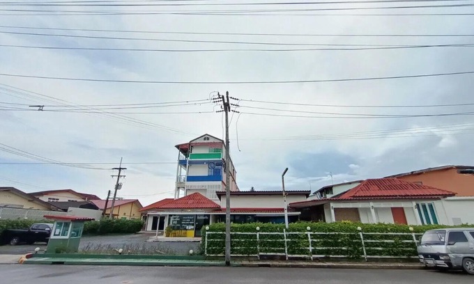 Khlung Hotel | โรงแรมแอมไอม่อน - Am Amoonds Hotel