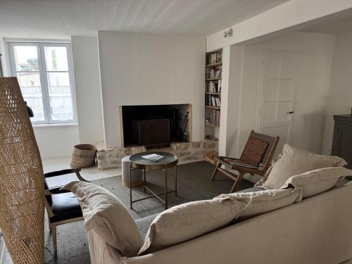 Le Bois-Plage-en-Re House | ღ La Passerelle, Spatieux Avec Jardin