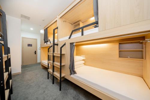 Hongqiao Hotel | 上海柒溪青年旅舍