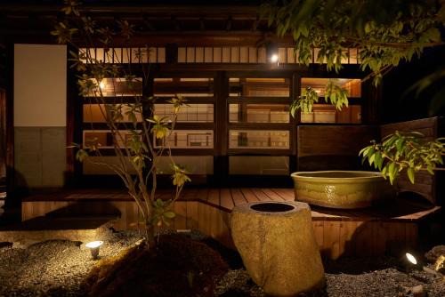 Koshu Villa | 古民家宿るうふ 蔦之家