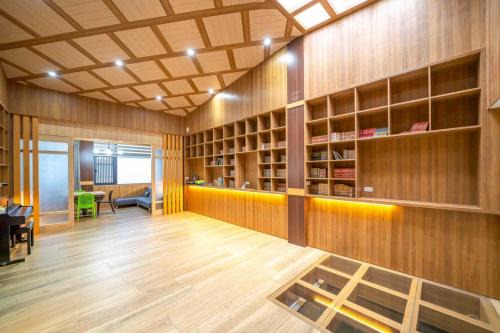Tainan City Centre House | 慶東雙包棟招待所 兩棟可選擇包層包棟 可住4-70人 團體聚會首選