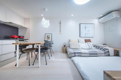 Shinjuku Villa | 新宿原町貸切一軒家