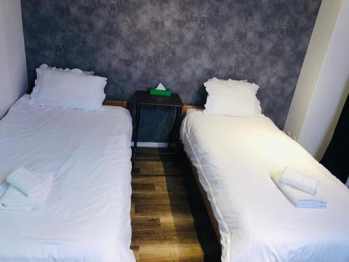 2-Chome Shinjuku Apartment | 新宿御苑