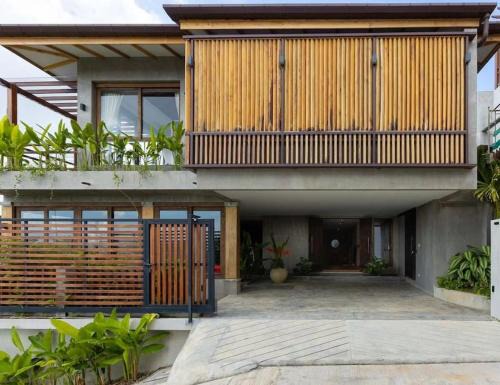 Chalong Villa | 查龙3卧室半山海景别墅