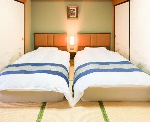 Kofu Hotel | 石和温泉京水荘