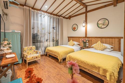Yongding House | 花漫里影音美宿