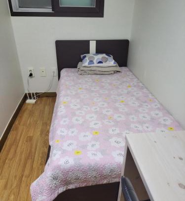 Noryangjin Apartment | 노량진스튜디오